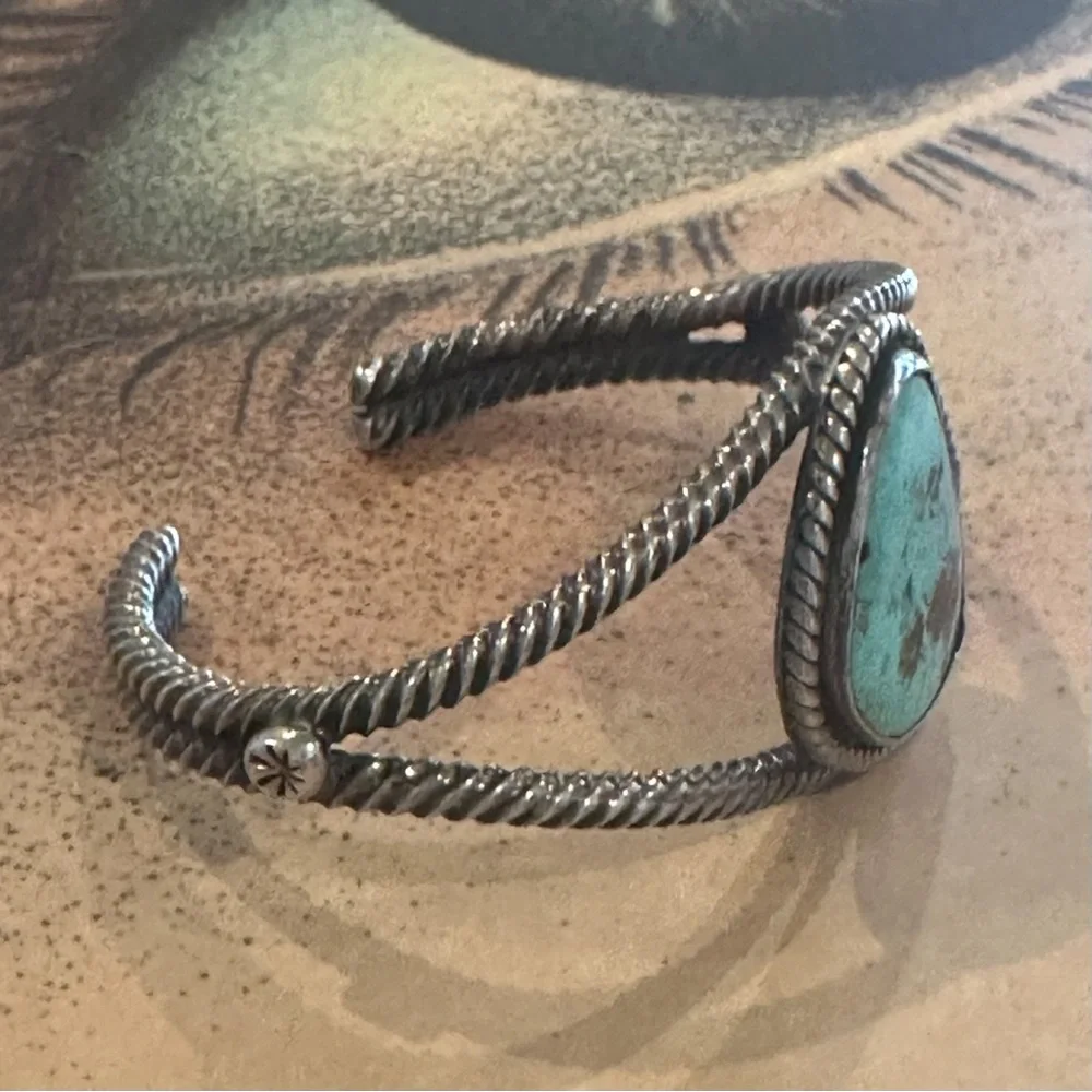 Vintage Old Pawn Sterling Silver Cuff Bracelet with Natural Turquoise - Picture 4 of 8